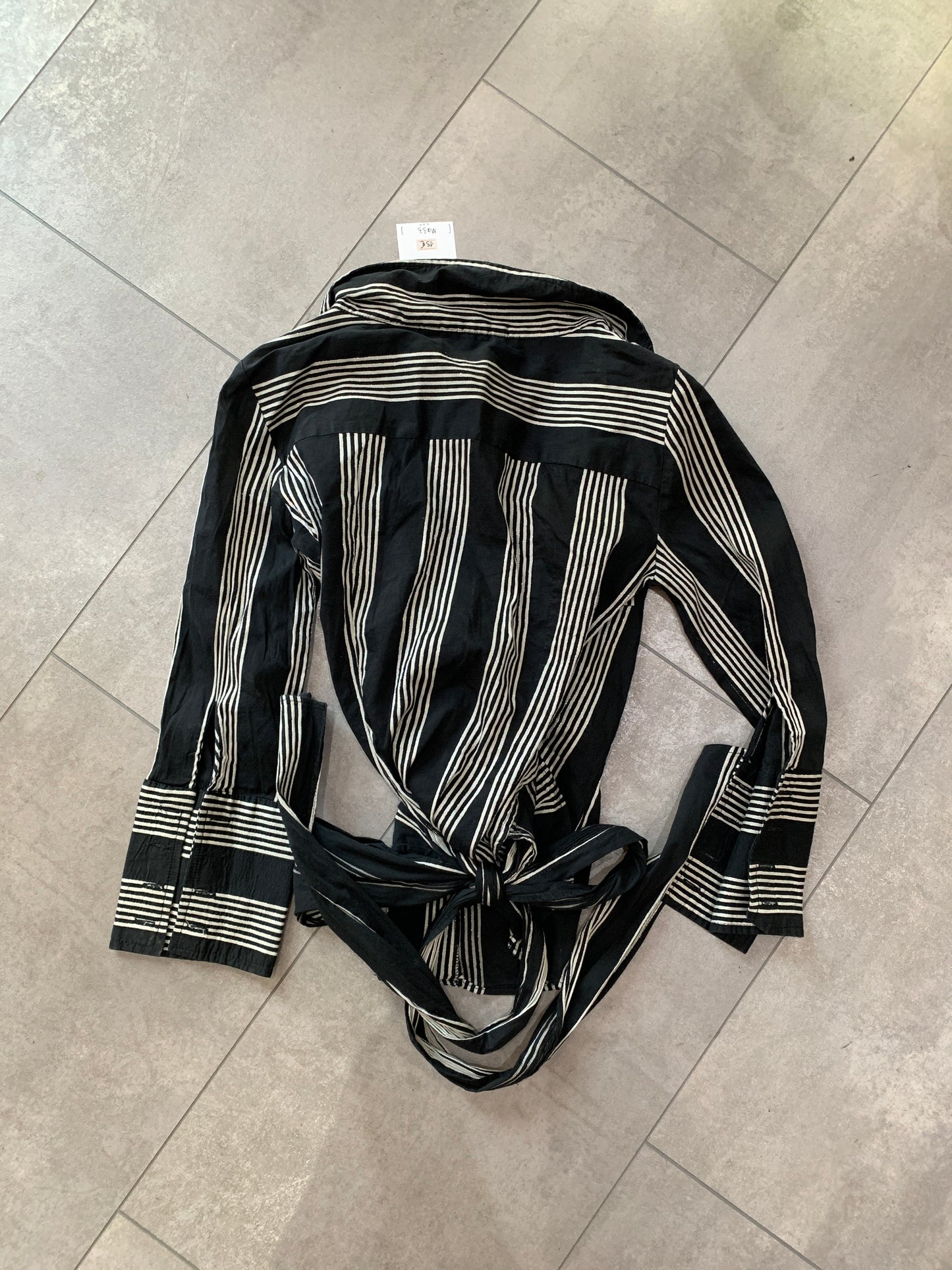 Zara gestreifte Wickelbluse