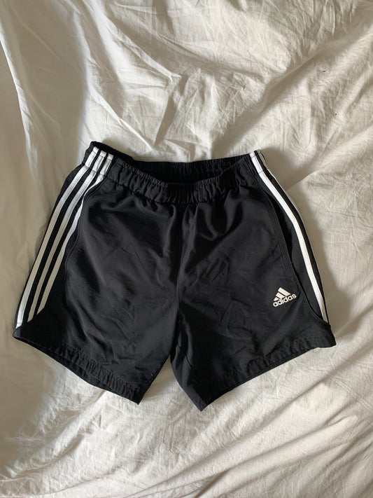 Schwarze Adidas Shorts S